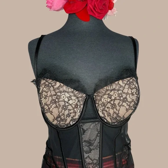 Victoria's Secret Lined Mesh CorsetTop 38D Black Cream Women
